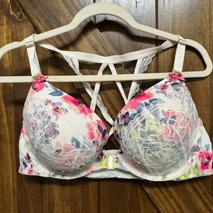 Cacique Plunge Boost 42C bra, excellent used condition